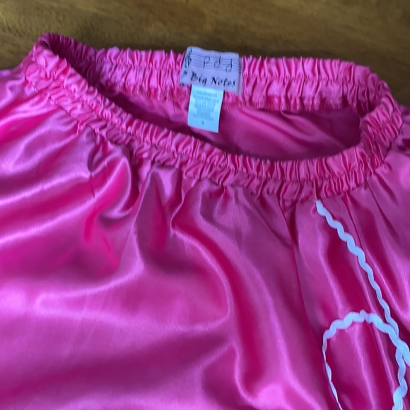 Poodle skirt in bright pink with stretchy waist - Picture 5 of 7